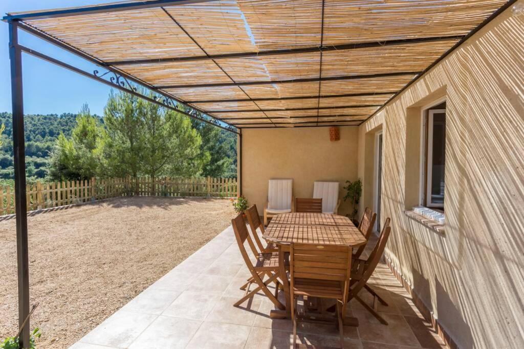 L'Arbre A Soleil Villa Aigues-Vives  Exteriör bild